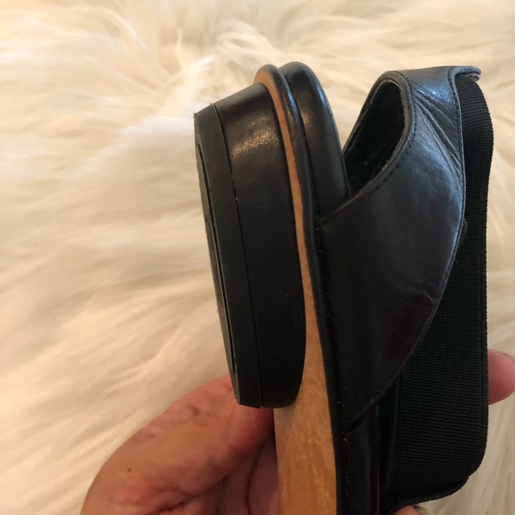 Stuart Weitzman Black Strappy Elastic Sandals- 38 - Picture 7 of 8